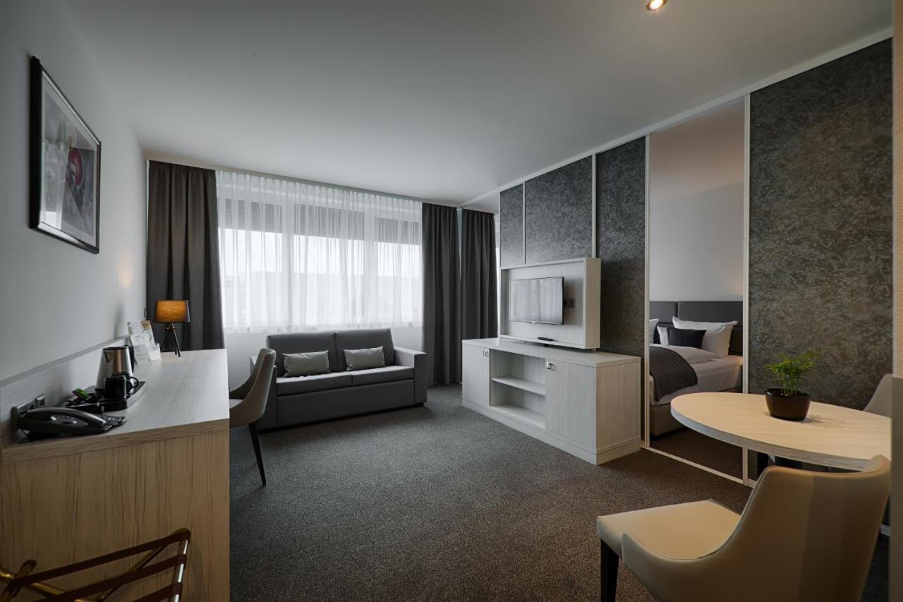 Hotel Townhouse Dahlewitz  Ngoại thất bức ảnh