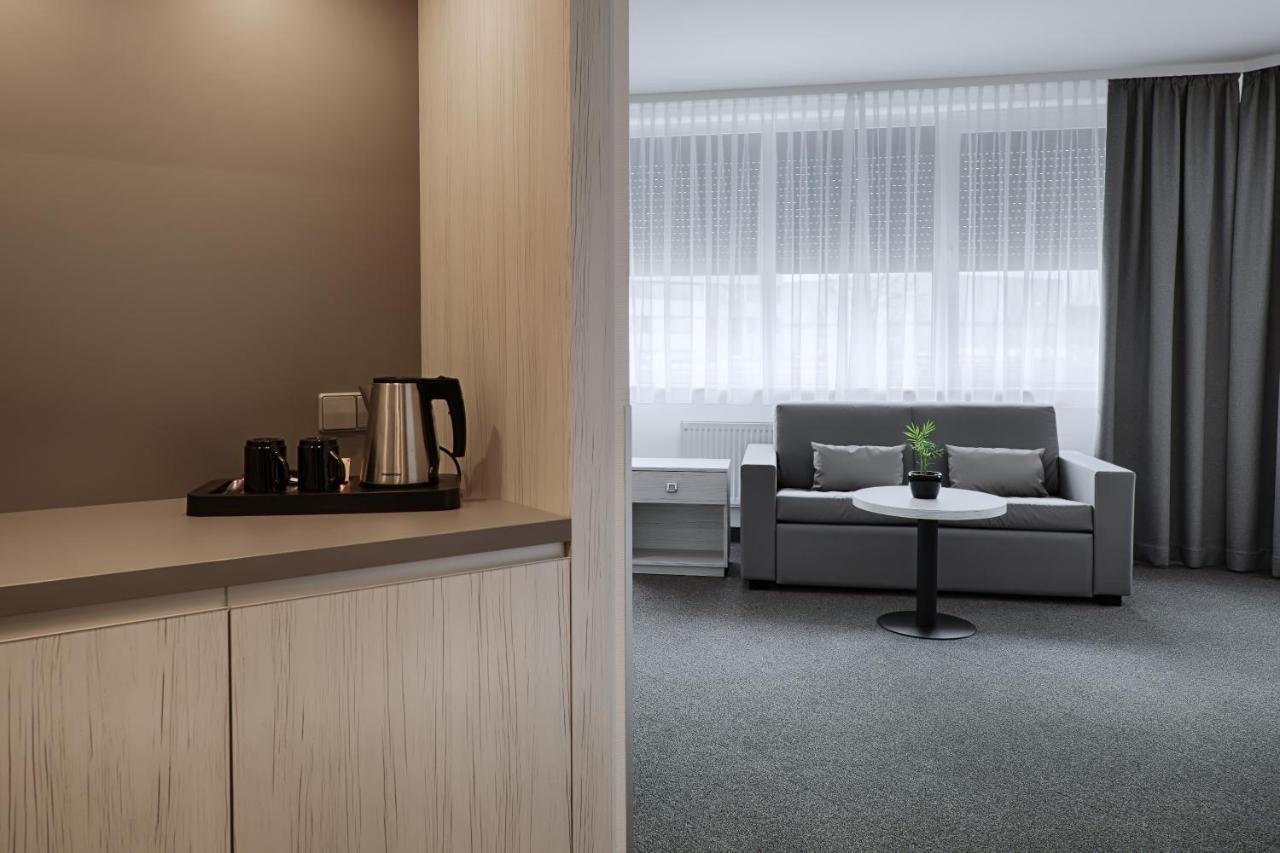 Hotel Townhouse Dahlewitz  Ngoại thất bức ảnh